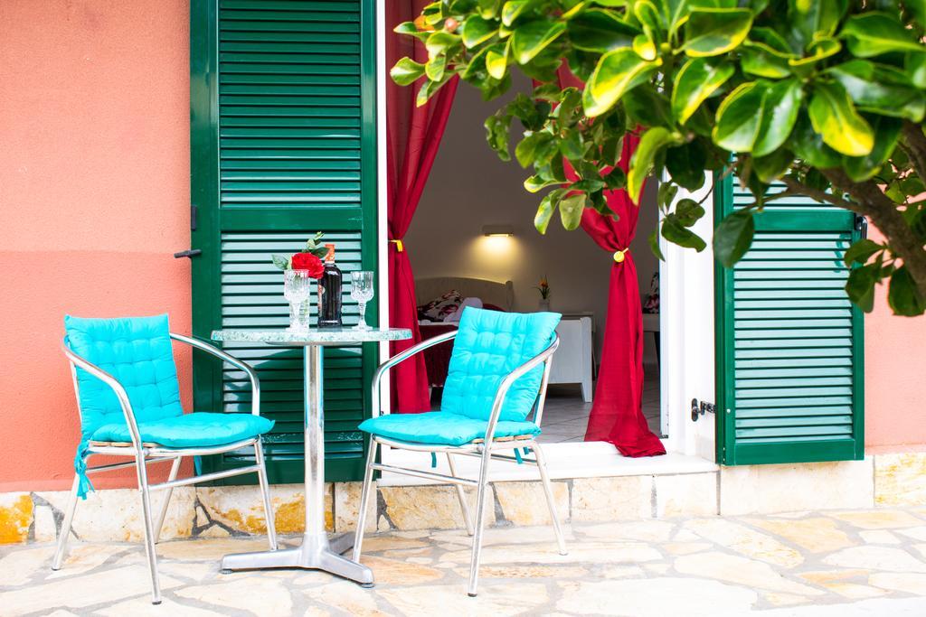 Apart Hotel Blumarin Агиос-Гордиос Экстерьер фото